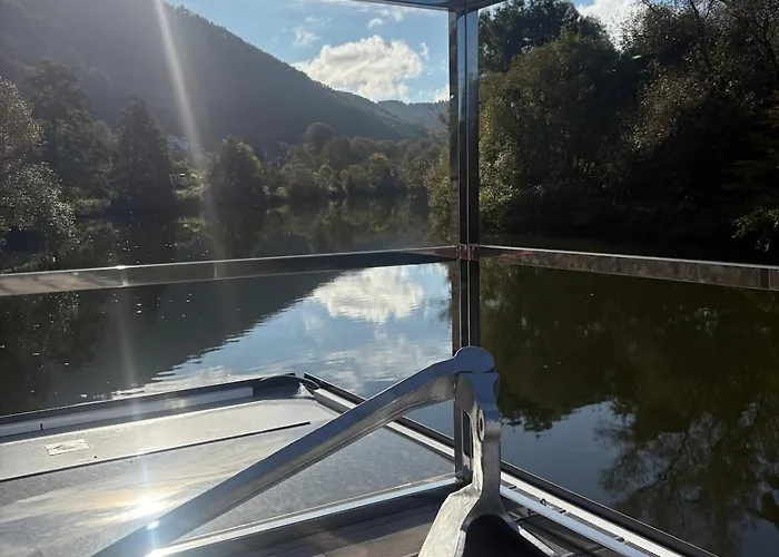 Luxurious Houseboat For Up To 4 People * Dausenau