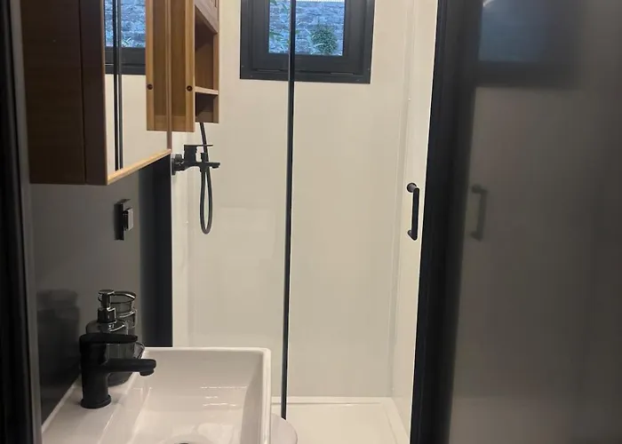 Botel Luxurious Houseboat For Up To 4 People Dausenau