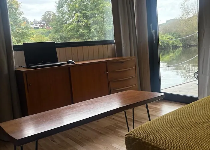 Luxurious Houseboat For Up To 4 People * Dausenau