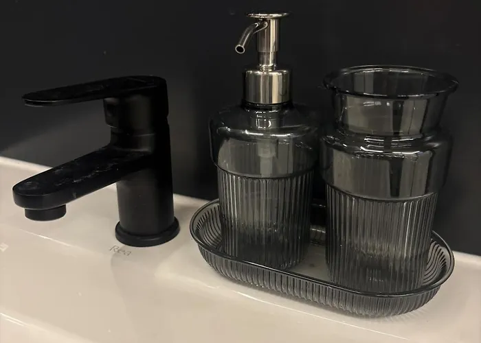 Luxurious Houseboat For Up To 4 People Botel Dausenau